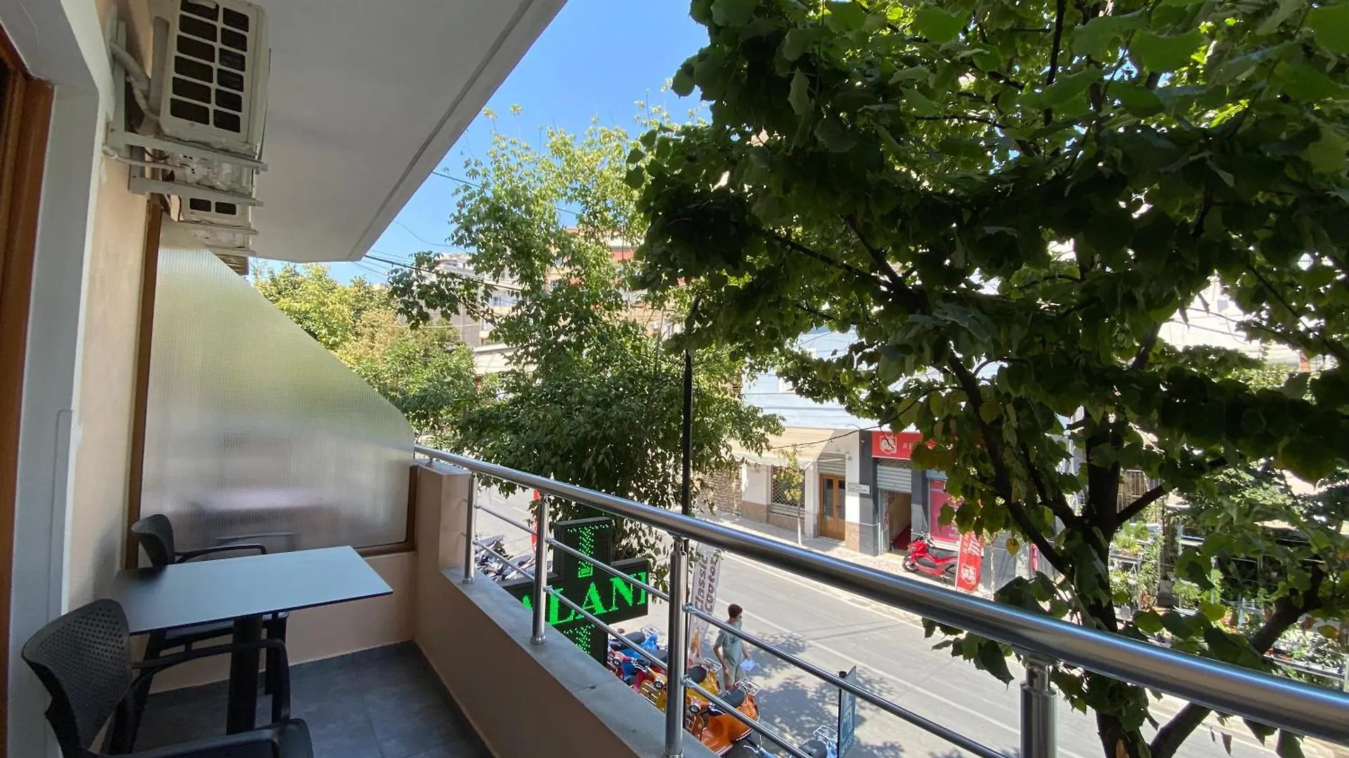 Hotel Metali Sarande Albania