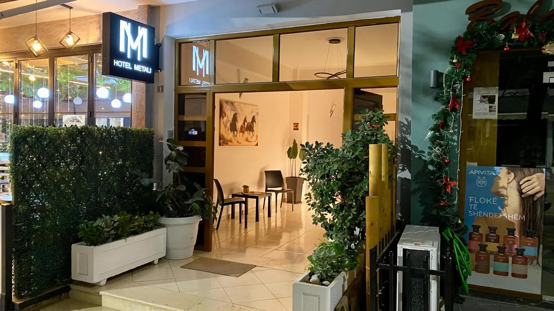 ***  Hotel Metali Sarande Albania