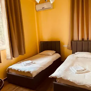 https://auto-tana-guest-house.hotels-in-tirana.com