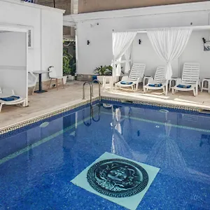 https://rezidence-tredi.hotels-in-tirana.com